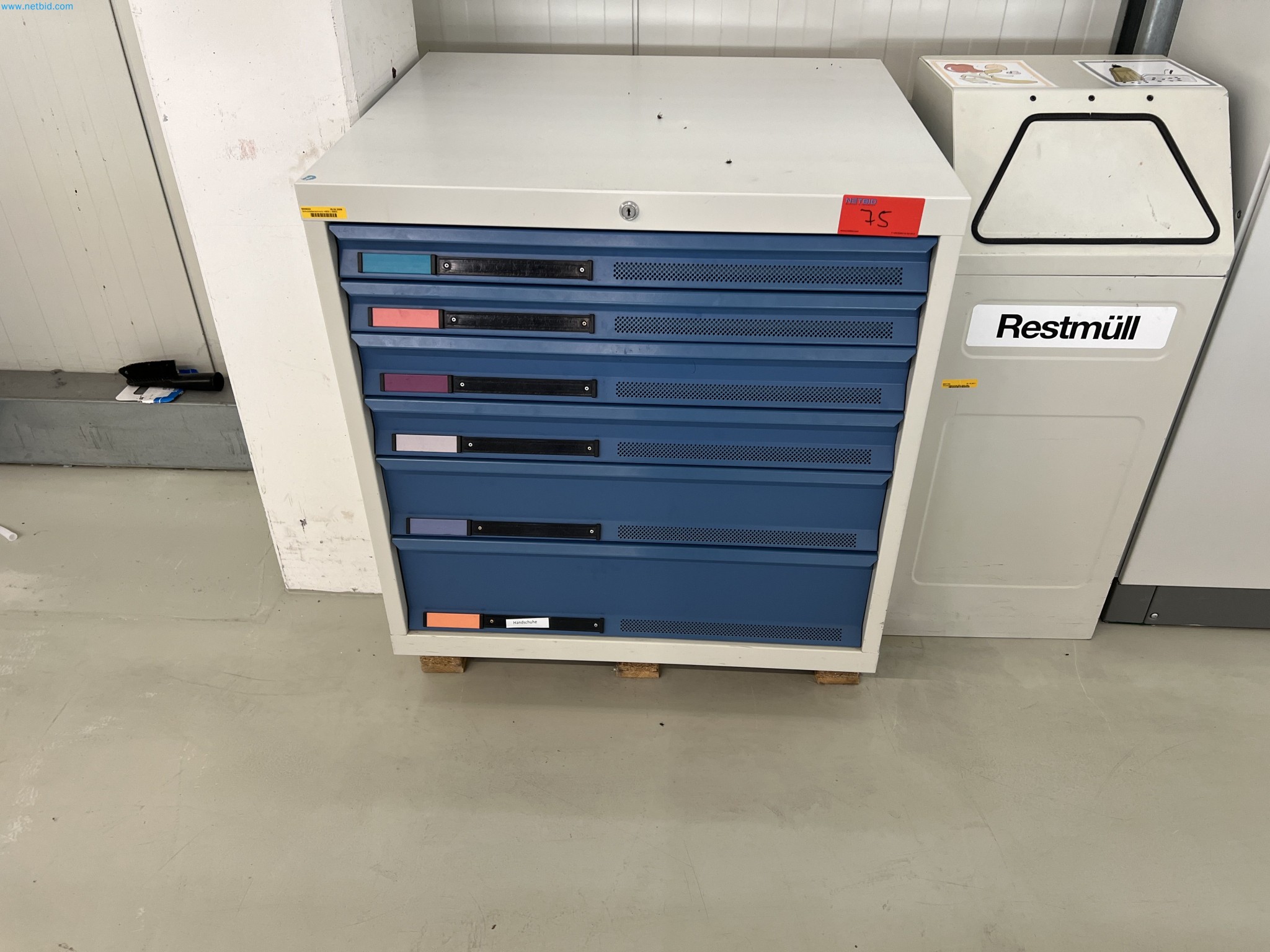 Teleskopschubladenschrank